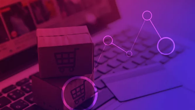 Duas pequenas caixas de papelão com ícones de carrinho de compras estão empilhadas em um teclado de laptop. Acima das caixas, há gráficos de linhas brancas com círculos, indicando dados ou análises de crescimento. A imagem tem uma sobreposição rosa e roxa.