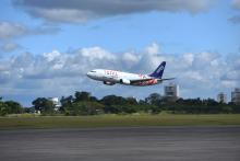 Avião representando a logística internacional e o novo processo de importação